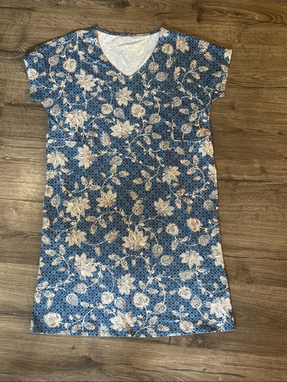 Women's Blue Floral V-Neck Midi Dress